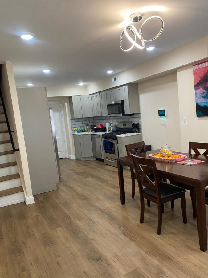 Private Room In South Philly Near Arenas! Philadelphia Exterior photo