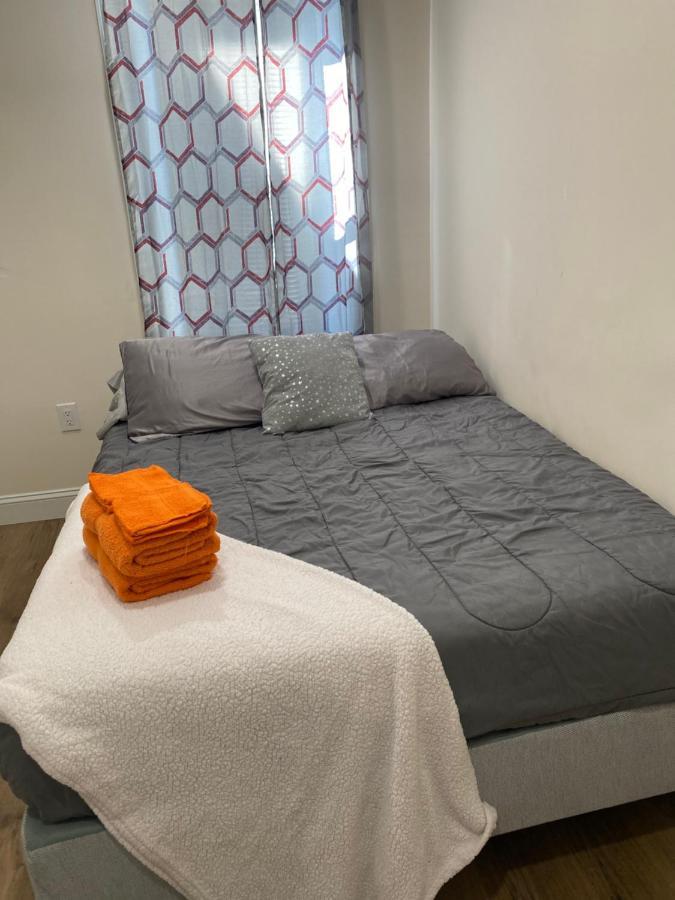 Private Room In South Philly Near Arenas! Philadelphia Exterior photo